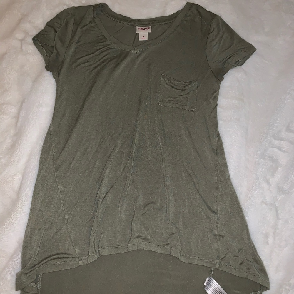 Green short sleeve shirt